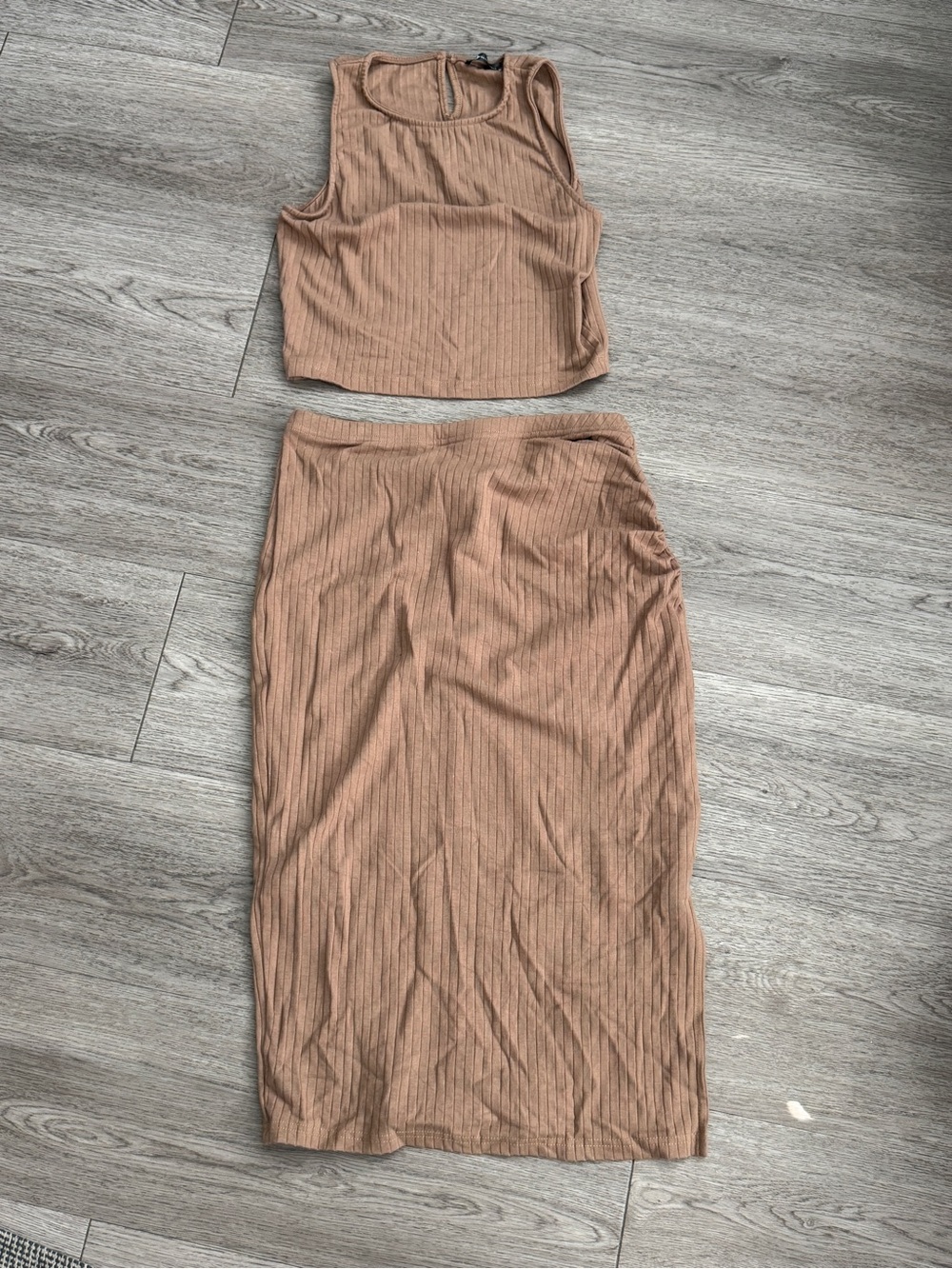 Pretty Garden Ribbed Midi Skirt Set - Tan